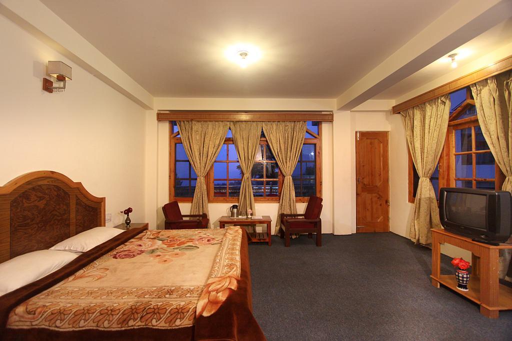 Victory Resorts Manāli Habitación foto